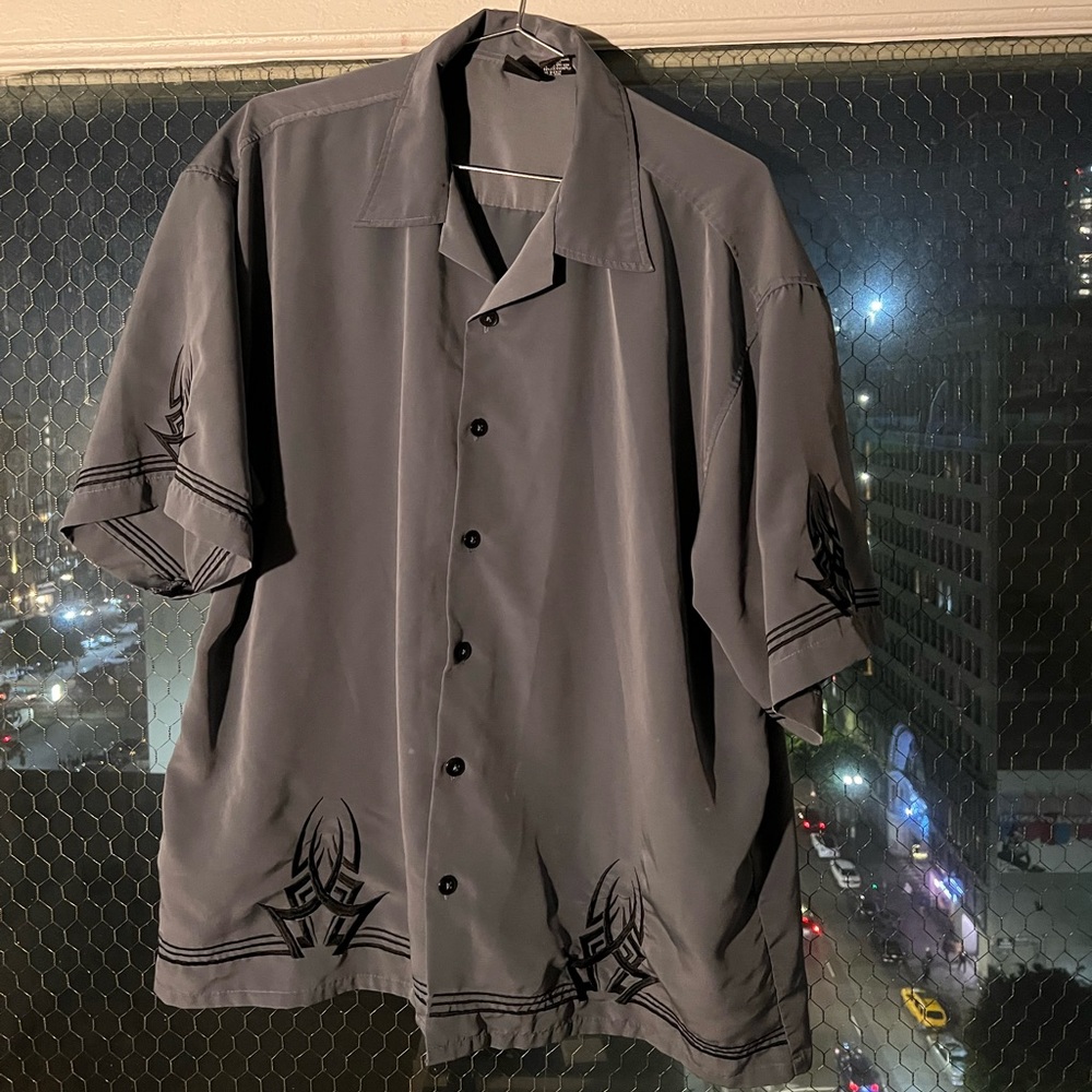 ViNTAGE AMPLiFY BUTTON uP y2k